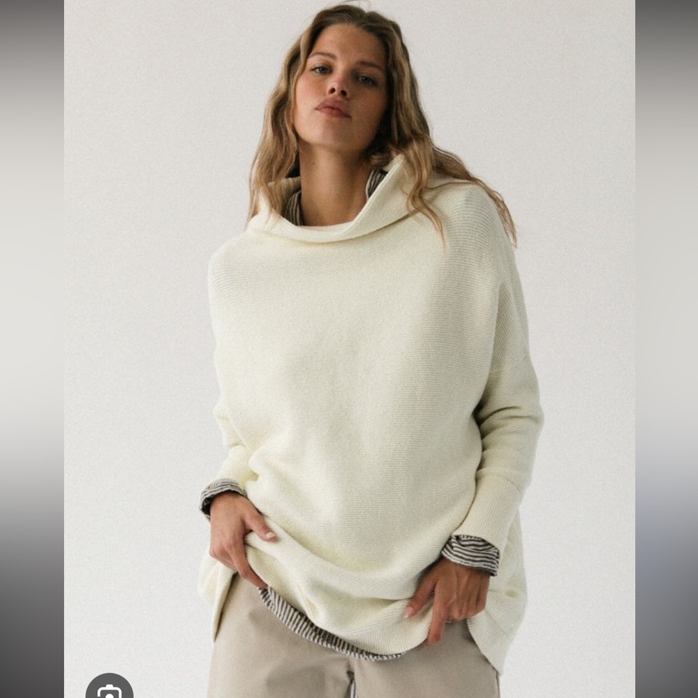 NWOT Free People ottoman sweater in cream